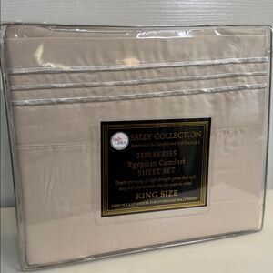 Brand new king size bed sheet set,4PCS, deep pocket , cream color